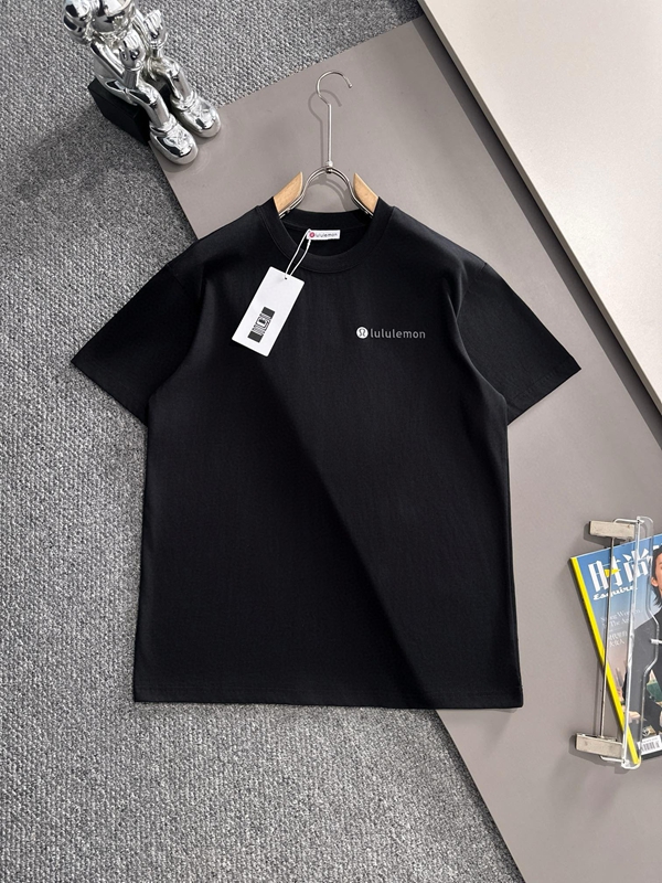 ブランドTシャツ正面デザイン